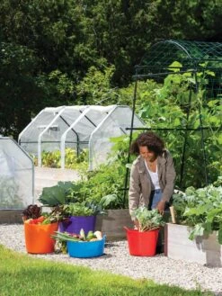 Gardening Supplies -Gardening Supplies 35 592 0184 tif