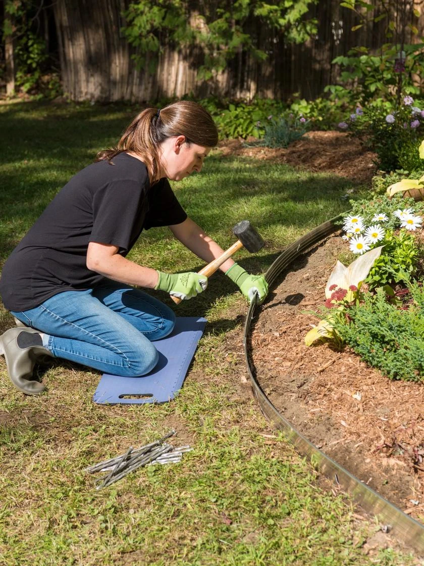 EasyFlex™ Aluminum Edging, 24' 4 EasyFlex™ Aluminum Edging, 24' - Image 2