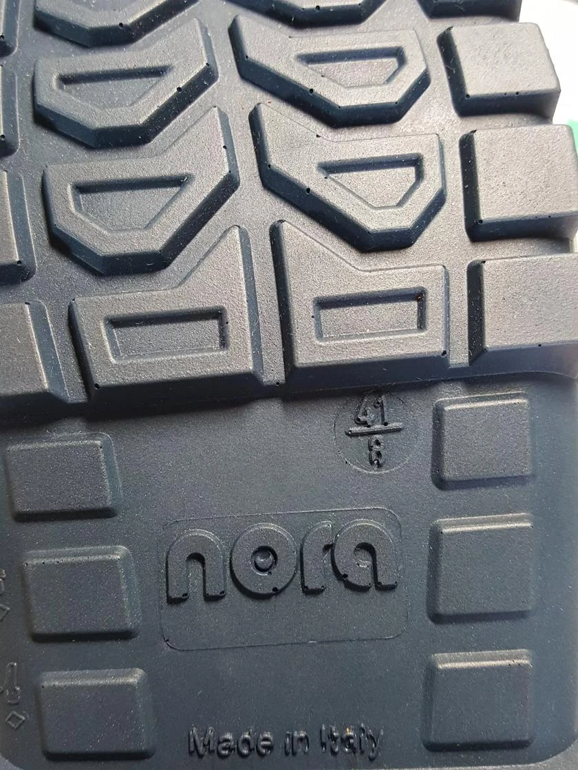 Unisex Garden Clogs 4 Unisex Garden Clogs - Image 2