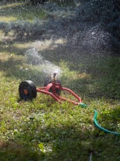 Wheeled Sprinkler Sled -Gardening Supplies 8610520 06V tif